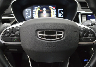 Подержанный автомобиль Geely Atlas Pro 2024 года (15 фото)