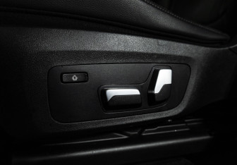 Подержанный автомобиль BMW X4 2019 года (15 фото)