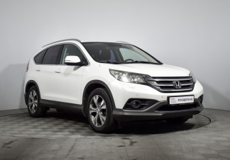 Подержанный автомобиль Honda CR-V 2013 года (3 фото)