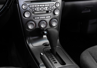 Подержанный автомобиль Mazda 6 Sedan 2005 года (12 фото)