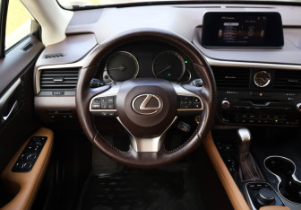 Подержанный автомобиль Lexus RX 2016 года (9 фото)