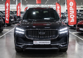 Подержанный автомобиль Geely Monjaro 2024 года (3 фото)