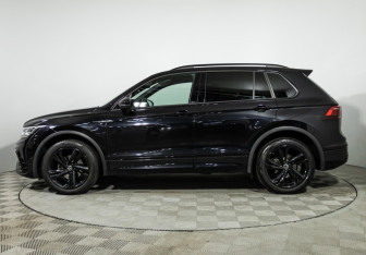 Подержанный автомобиль Volkswagen Tiguan 2021 года (8 фото)