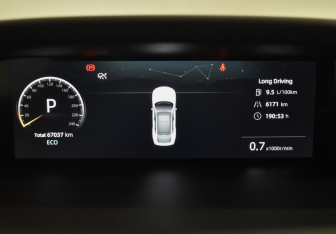 Подержанный автомобиль Changan UNI-V 2023 года (25 фото)