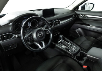 Подержанный автомобиль Mazda CX-5 2021 года (11 фото)