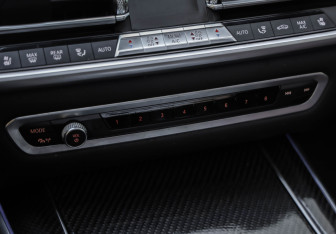 Подержанный автомобиль BMW X5 2019 года (25 фото)