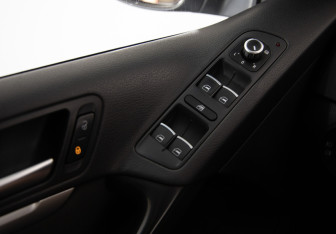Подержанный автомобиль Volkswagen Tiguan 2013 года (18 фото)