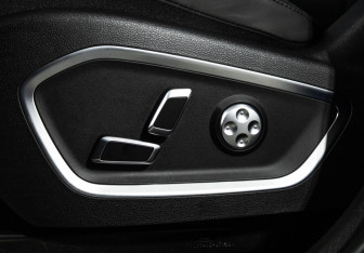 Подержанный автомобиль Geely Tugella 2023 года (17 фото)