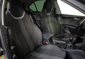 Подержанный автомобиль Skoda Octavia Liftback 2018 года (22 фото)