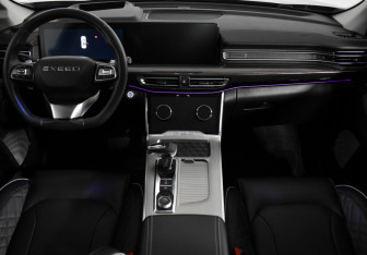 Подержанный автомобиль Exeed VX 2023 года (17 фото)