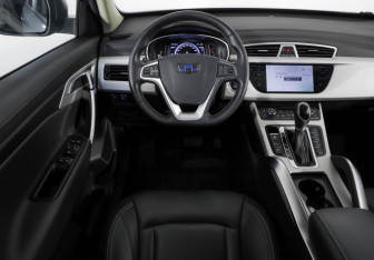 Подержанный автомобиль Geely Atlas 2021 года (11 фото)