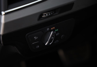 Подержанный автомобиль Audi Q7 2019 года (22 фото)