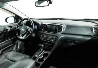 Подержанный автомобиль Kia Sportage 2019 года (9 фото)