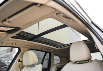Подержанный автомобиль BMW X3 2019 года (26 фото)