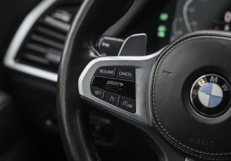 Подержанный автомобиль BMW X5 2019 года (15 фото)