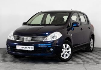 Подержанный автомобиль Nissan Tiida Hatchback 2008 года (1 фото)