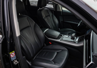 Подержанный автомобиль Audi Q7 2020 года (25 фото)