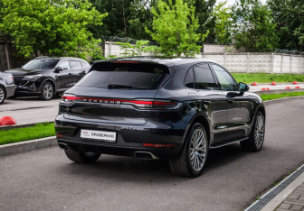 Подержанный автомобиль Porsche Macan 2019 года (6 фото)