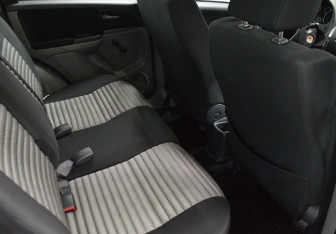 Подержанный автомобиль Suzuki SX4 Hatchback 2012 года (13 фото)