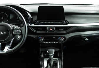 Подержанный автомобиль Kia Cerato Sedan 2021 года (14 фото)