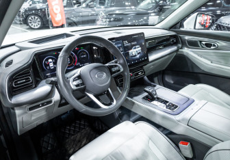 Подержанный автомобиль GAC GS8 2023 года (21 фото)