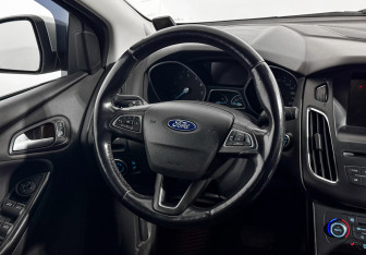 Подержанный автомобиль Ford Focus Sedan 2018 года (15 фото)