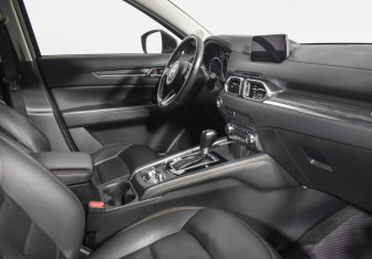 Подержанный автомобиль Mazda CX-5 2019 года (12 фото)