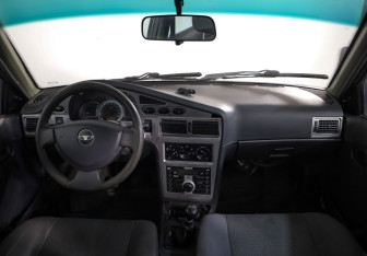 Подержанный автомобиль Daewoo Nexia Sedan 2013 года (8 фото)