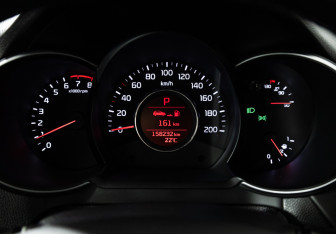 Подержанный автомобиль Kia Picanto 2015 года (12 фото)