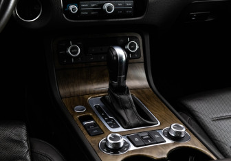 Подержанный автомобиль Volkswagen Touareg 2017 года (13 фото)