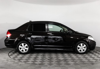 Подержанный автомобиль Nissan Tiida Sedan 2010 года (4 фото)