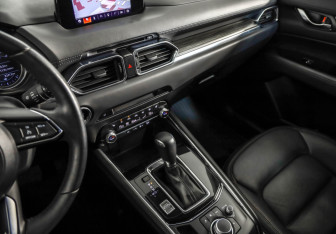 Подержанный автомобиль Mazda CX-5 2022 года (23 фото)