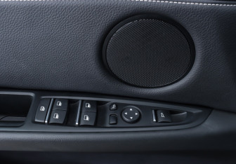 Подержанный автомобиль BMW X6 2019 года (24 фото)