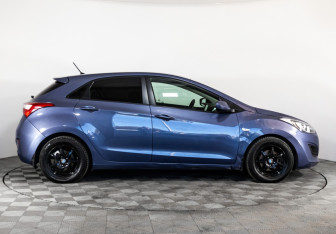Подержанный автомобиль Hyundai i30 Hatchback 2012 года (4 фото)