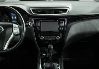 Подержанный автомобиль Nissan Qashqai 2016 года (14 фото)