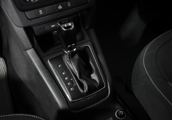 Подержанный автомобиль Skoda Yeti 2015 года (11 фото)