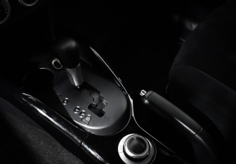 Подержанный автомобиль Mitsubishi Outlander 2008 года (11 фото)