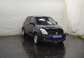Подержанный автомобиль Suzuki Swift Hatchback 2007 года (3 фото)