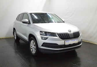 Подержанный автомобиль Skoda Karoq 2021 года (3 фото)