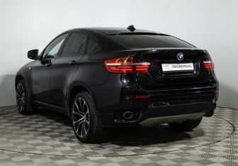 Подержанный автомобиль BMW X6 2013 года (7 фото)