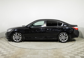 Подержанный автомобиль Honda Accord Sedan 2013 года (8 фото)