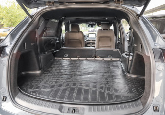 Подержанный автомобиль Mazda CX-9 2022 года (35 фото)