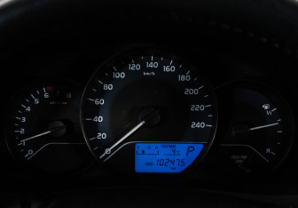 Подержанный автомобиль Toyota Corolla Sedan 2018 года (21 фото)