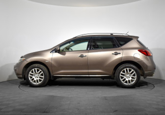 Подержанный автомобиль Nissan Murano Suv 2011 года (8 фото)
