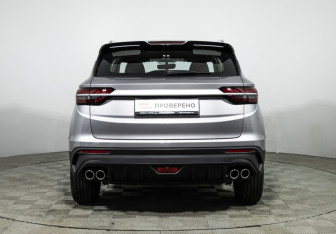 Подержанный автомобиль Geely Coolray 2023 года (6 фото)