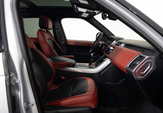 Подержанный автомобиль Land Rover Range Rover Sport 2021 года (11 фото)