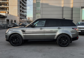Подержанный автомобиль Land Rover Range Rover Sport 2019 года (10 фото)