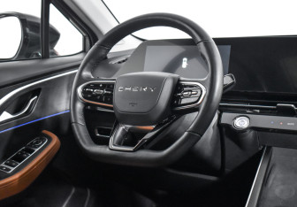 Подержанный автомобиль Omoda C5 2022 года (17 фото)