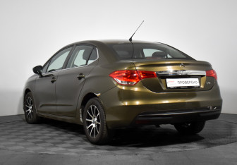 Подержанный автомобиль Citroen C4 Sedan 2013 года (7 фото)