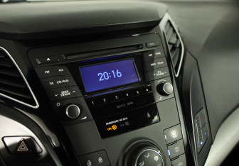 Подержанный автомобиль Hyundai i40 Sedan 2013 года (16 фото)